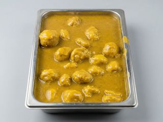 Albóndigas Con Salsa De Almendras