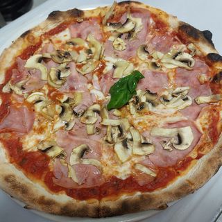 Pizza Regina (31 Cm.)