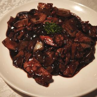 Ternera Con Bambú Y Seta