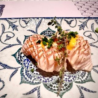 Nigiri Salmón Flameado(2 Pzs.)