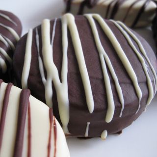 Alfajor pequeño de chocolate