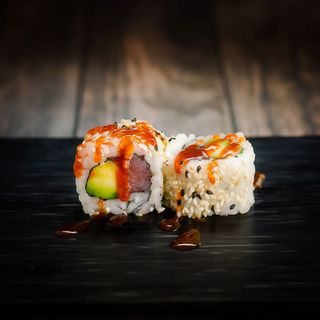 Calif. Spicy Atún (8p)