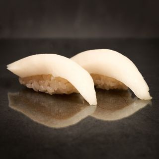Nigiri Pez Mant. Flambeado (2p)