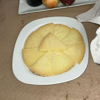 Ración De Queso Curado De Oveja