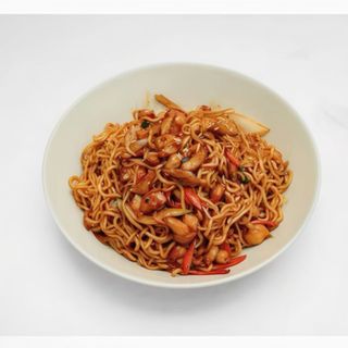 Yakisoba con pollo