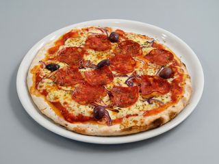 Pizza salami picante