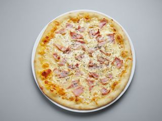 Pizza carbonara