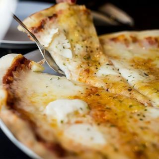 Pizza 6 formaggio (36 cm.)