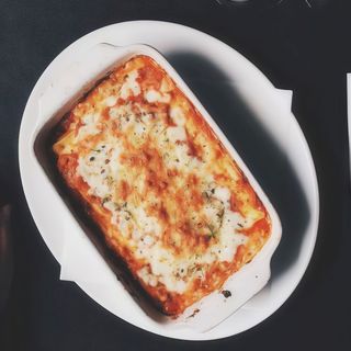 Lasagna bolognesa (aprox. 900 g.)
