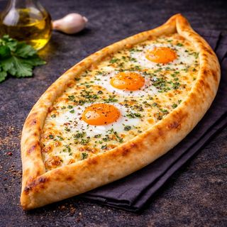 Pide Con Queso Y Huevos