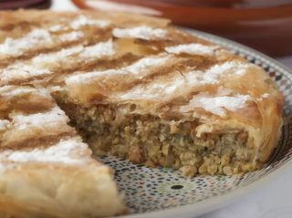 Pastela Marroquí De Pollo Y Almendras