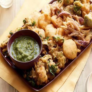 Assorted vegetable pakora