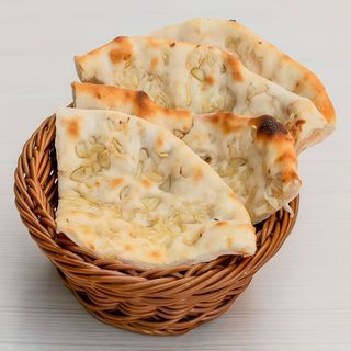 Garlic naan