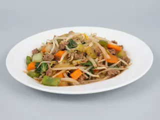 50.- Chop Suey De Pollo