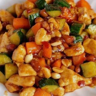 211.- Kung Pao De Pollo