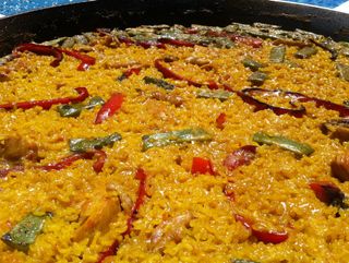 Paella de Carne con Verduras