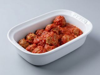 Albondigas con salsa de tomate casero