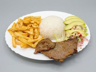 Arroz Con Bistec A La Plancha,patatas, ensalada