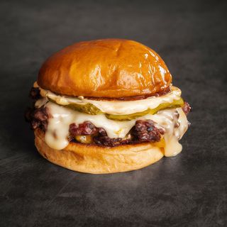 Hamburguesa Double Smash Con Papas Fritas