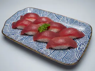 S17- Nigiri set de atún