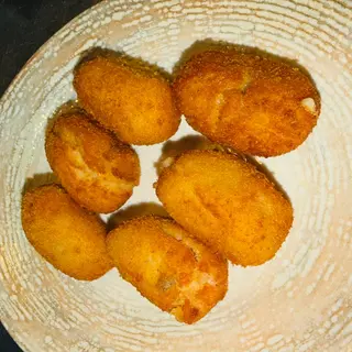 Croquetas de jamón y boletus