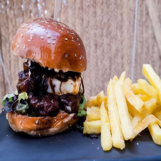 Hamburguesa Clásica