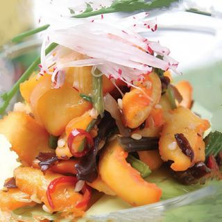 106B-Ensalada De Calamares Y Verdura Japonesa