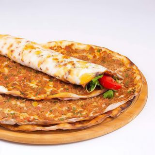 Lahmacun + Patatas + Postre