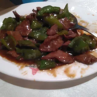 Ternera con Pimientos Verdes