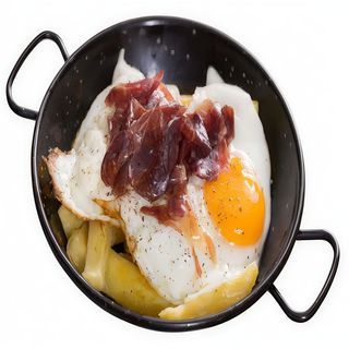 Huevos Rotos Con Jamón