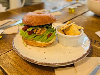Bagel vegan power