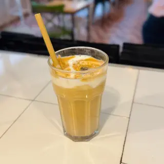 Iced chai latte