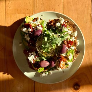  Tostada Catlove special