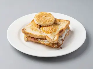 Sándwich Mixto Con Huevo