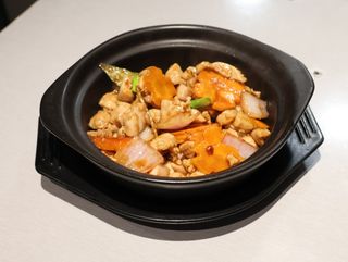 48. Pollo Infusionado En Jengibre Y Ajillo De Pedroñeras