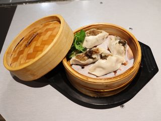 24. Kao De Pato Asado Con Boletus Al Vapor (4 uds.)