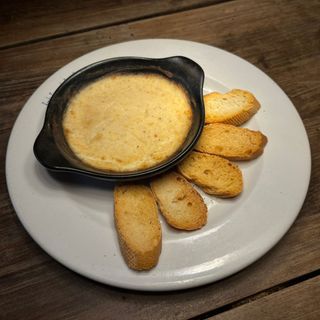 Brandada de bacallà amb torradetes