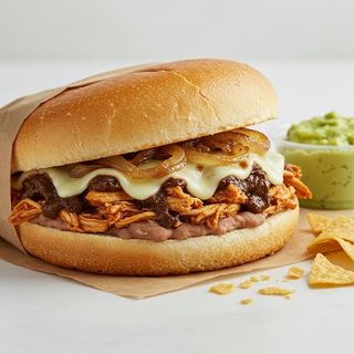 LA ENSUCIA MANTELES DE POLLO MOLE