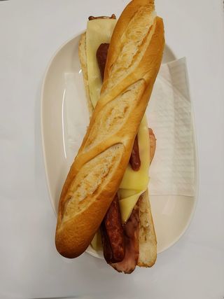 Bocadillo Tirolés
