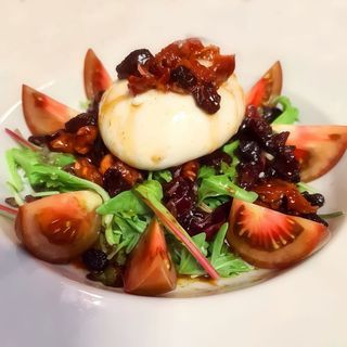 Ensalada de burrata
