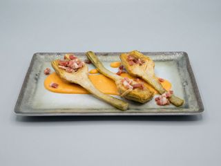 Alcachofas Salteadas con Jamón y Salmorejo TAPA