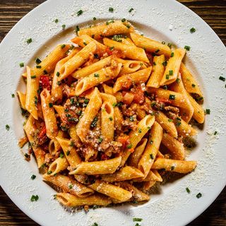 Macarrones con salsa a elegir