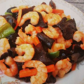 Gambas con oreja de madera