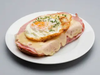 Sándwich De York, Queso Y Huevo