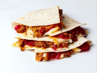 big quesadilla de cochinita