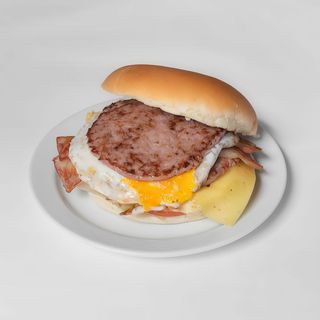 Hamburguesa Doble Americana Con Huevo