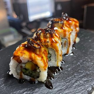 41C- Uramaki De Foie Y Salmón Flameado (4 Uds.)