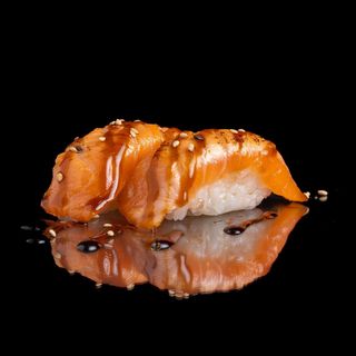 14- Nigiri Salmón Flambeado (4 Uds.)