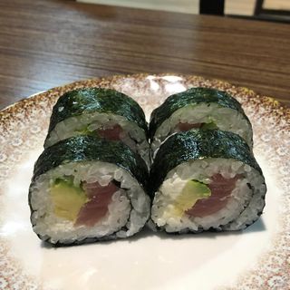 48B- Futomaki Salmón, Aguacate Y Queso (4 Uds.)
