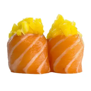 28C- Gunkan salmon y mango (2p)